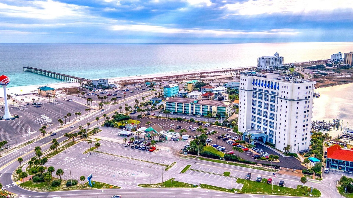 Pensacola Beach Condo | Stay near the sand & pier, 2-bedroom Pensacola Beach Condo
