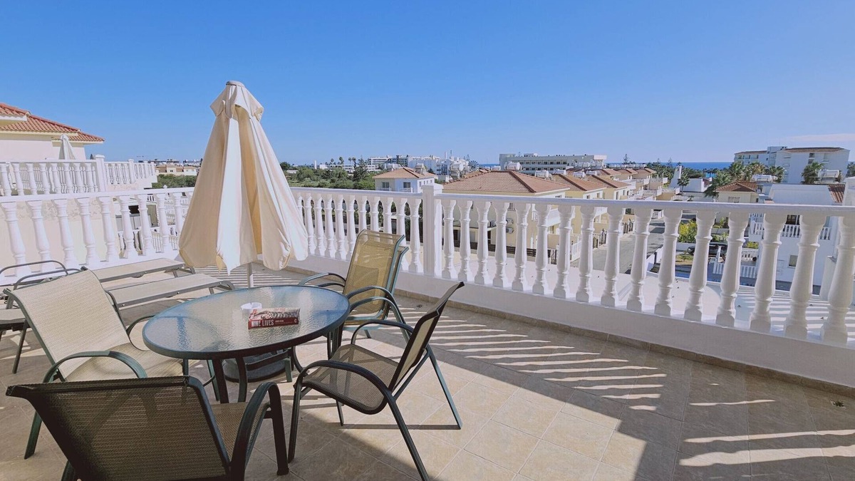 Ayia Napa Apartment | STAY Nissi Blossom Apartment