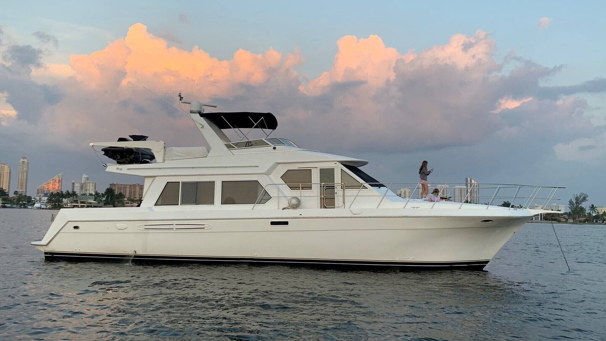 Aventura Boat Rental | Stay on a 60ft Yacht in Miami with a Jet SKI
