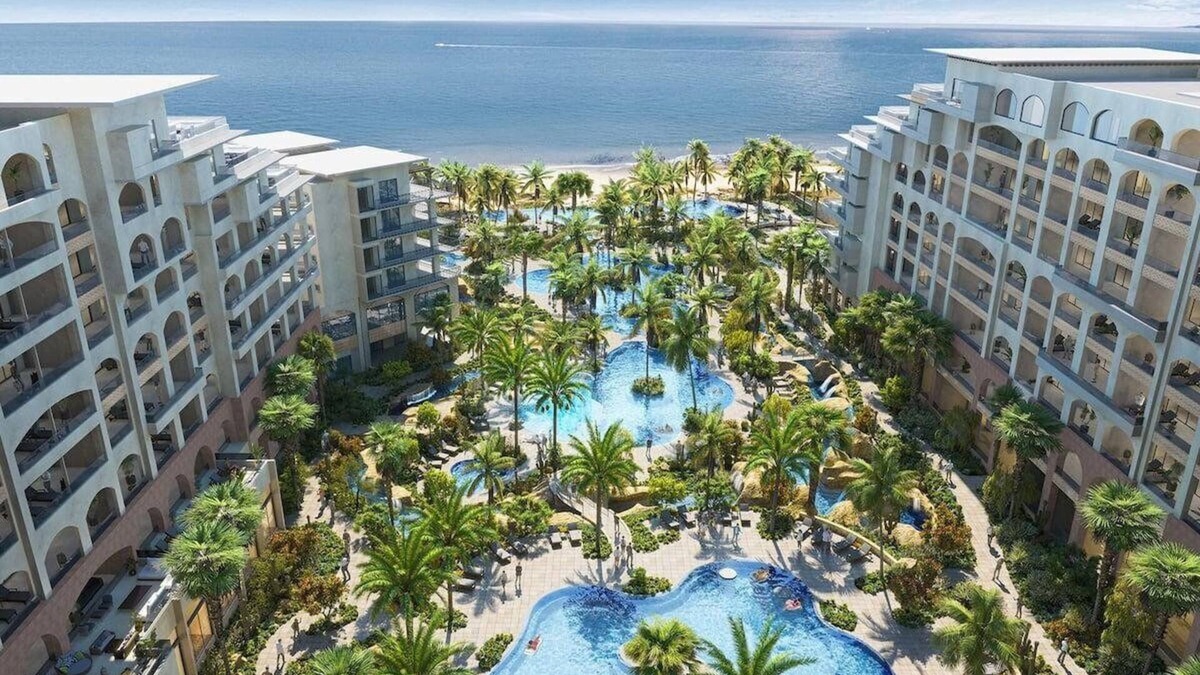 Santa Rosa Resort | Stay Thanksgiving week at Luxurious Villa La Valencia Beach Resort