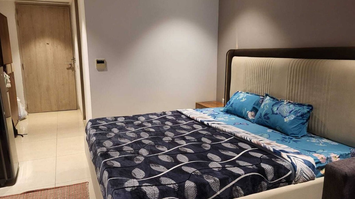 Gurugram Apartment | Stay with BnBBuddy Hosting for 5 Yr Gurugram with WiFi, AC