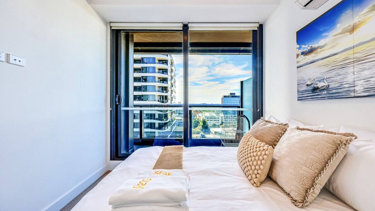 Box Hill Apartment | StayAU Stylish 2BR Central Box Hill