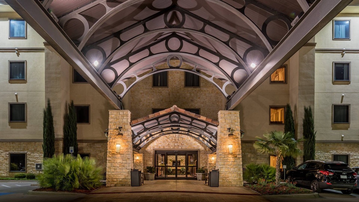 Irving Hotel | Staybridge Suites DFW Airport North by IHG