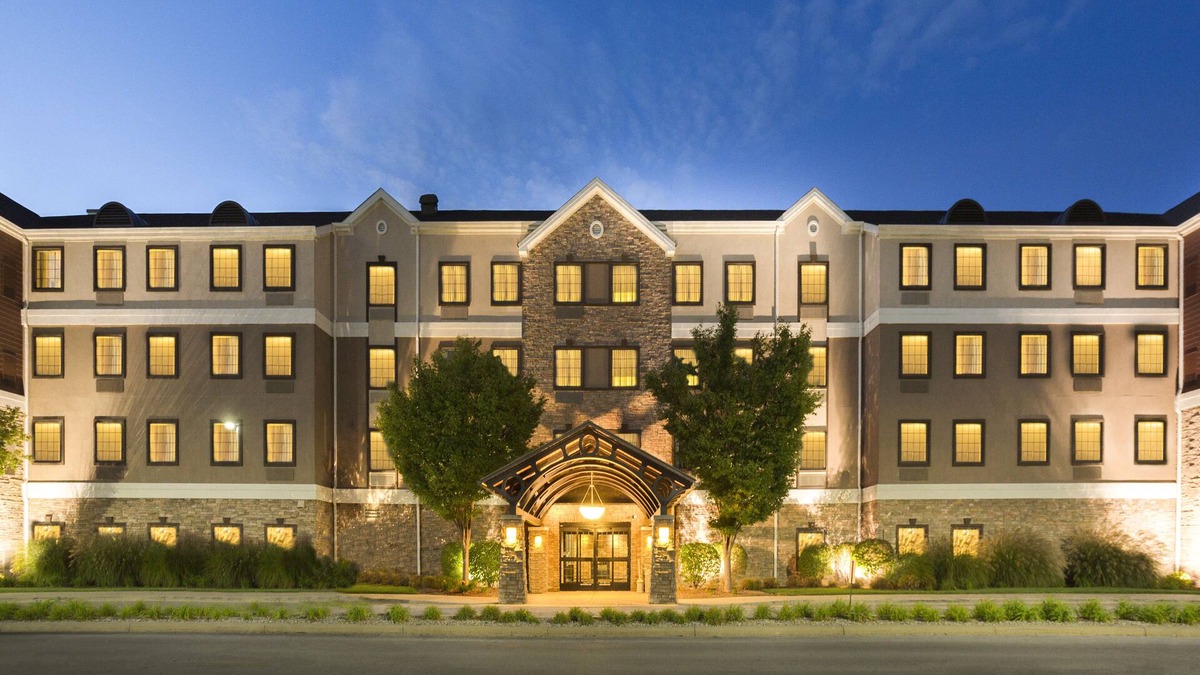 Maumee Hotel | Staybridge Suites Toledo - Maumee by IHG