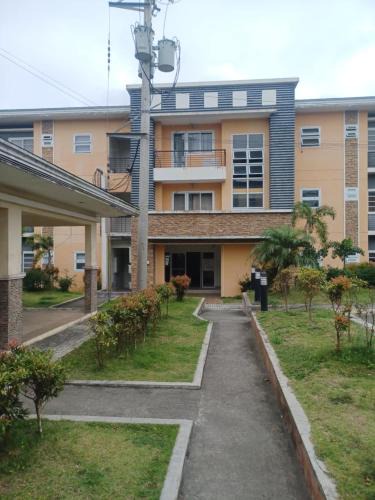 Tagaytay Apartment | Staycation in Tagaytay Woodhills Residences