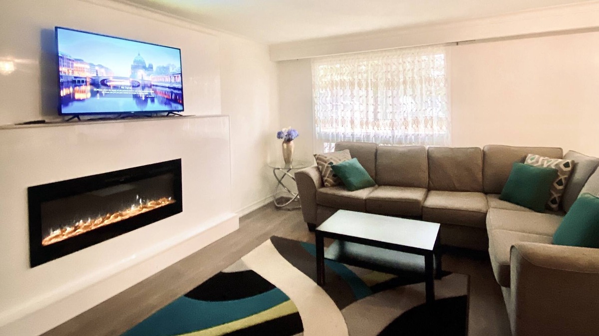 Aurora House | Staycation in the heart of Aurora town