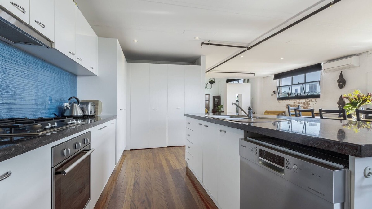 Collingwood North Apartment | StayCentral - Fitzroy Converted Warehouse Penthouse