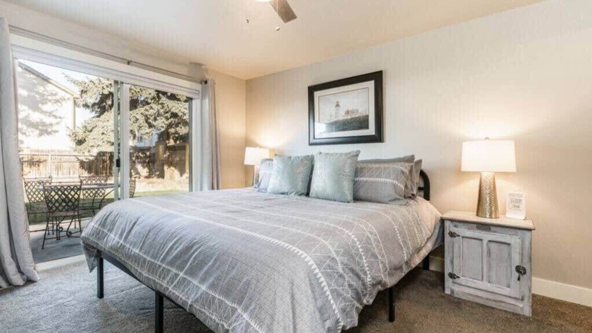 Meridian Apartment | #StayInMyDistrict Guest Suite Downtown Meridian