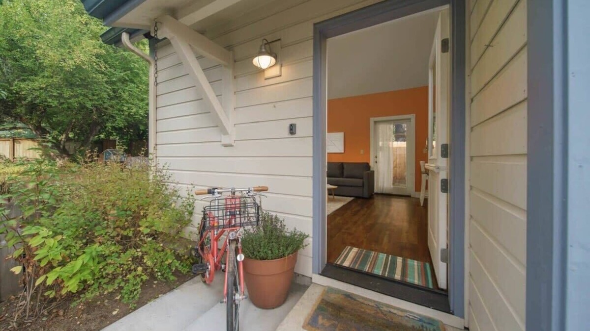 First Addition House | #StayInMyDistrict Lake Oswego Honey Bee Cottage