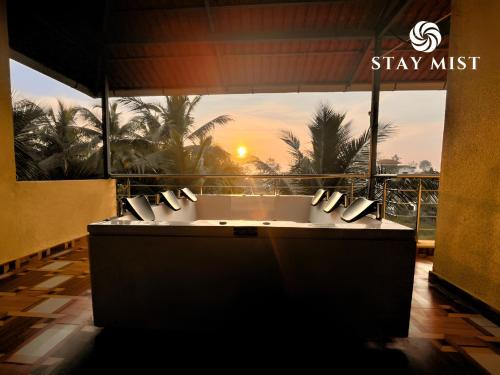 Nagaon Villa | StayMist - Ocean Lemon Pool Villa with Jacuzzi