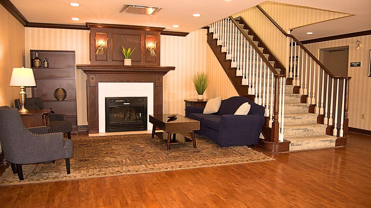South London Hotel | Staywell Inn & Suites