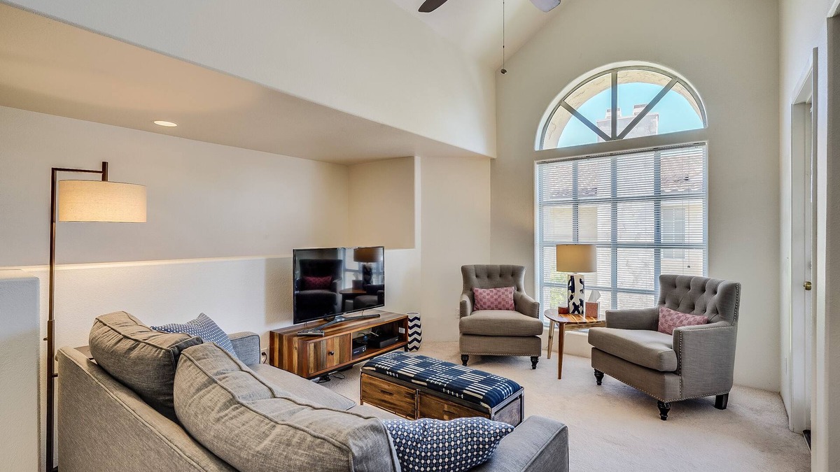 Camelback East Condo | Steal of a Deal for this Elegant Condo!