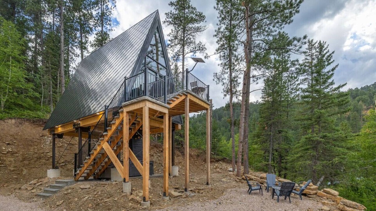 Lead Apartment | Steel Pines Cabin! Hot Tub! A-frame! Pet-friendly! Sauna!