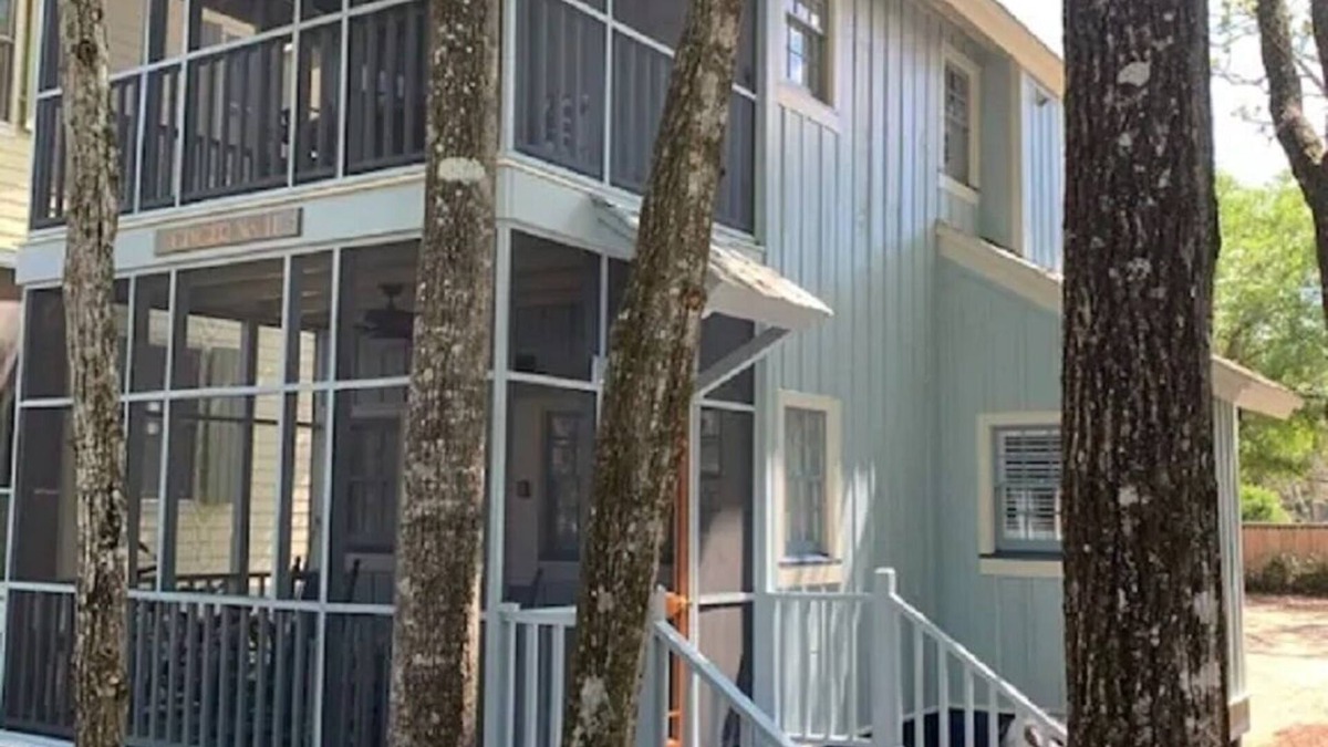 Steinhatchee Resort | Steinhatchee Landing Resort - #11 Ginger - Newly decorated - Dog Friendly