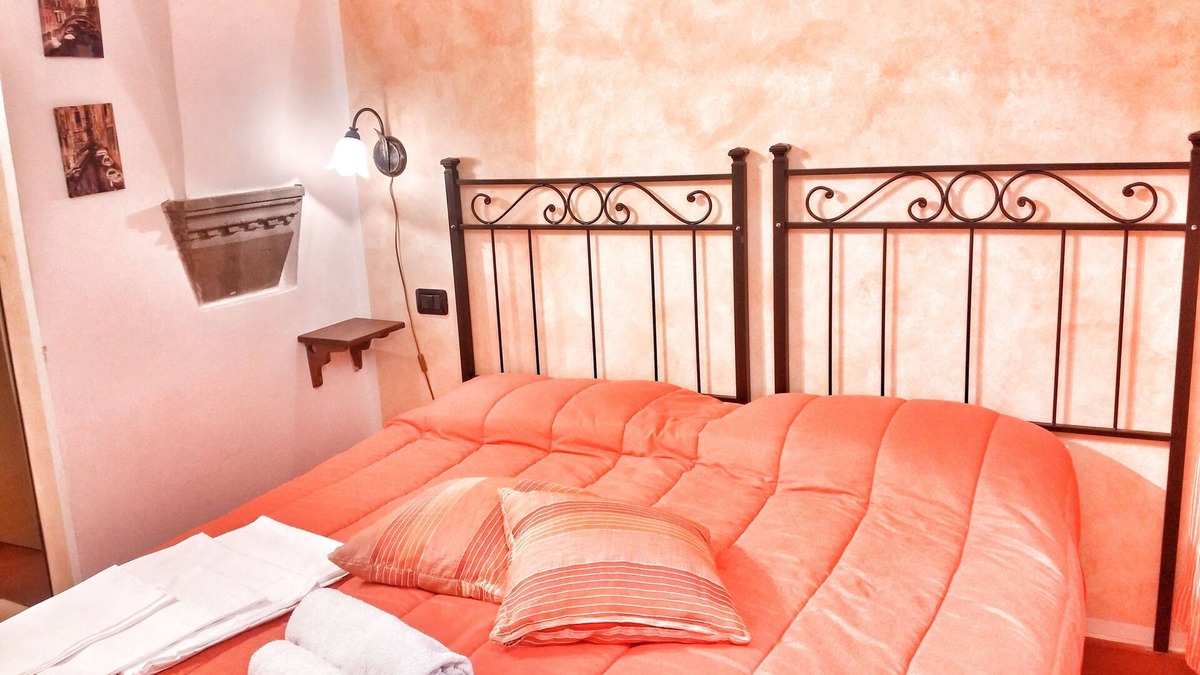Sant' Ambrogio Apartment | Stella apatments in center of Florence