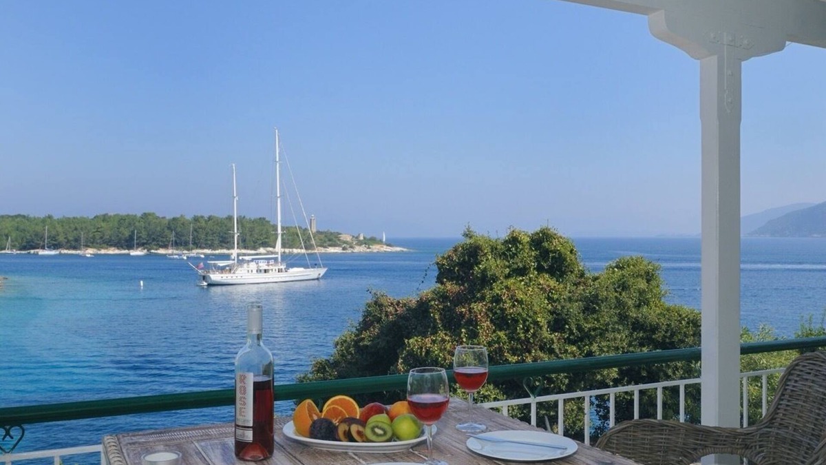 Matsoukata Villa | Stella Cottage - One Bedroom Villa, Sleeps 2
