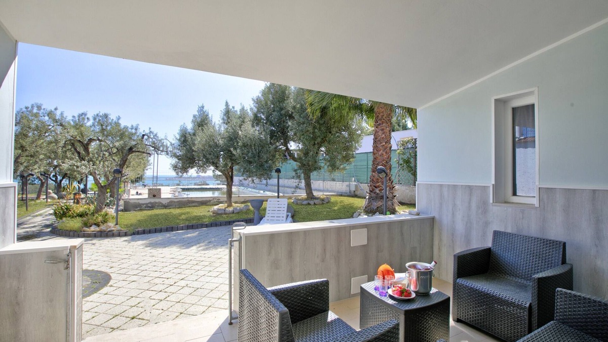 Defensola Apartment | Stella Marina Apartment 6, Vieste, Italy