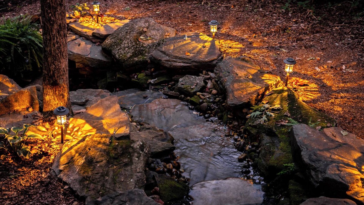 Mountain Rest Cabin | Stella Vista Treehouse Romantic Couples Only Retreat in Mountains, Walhalla SC