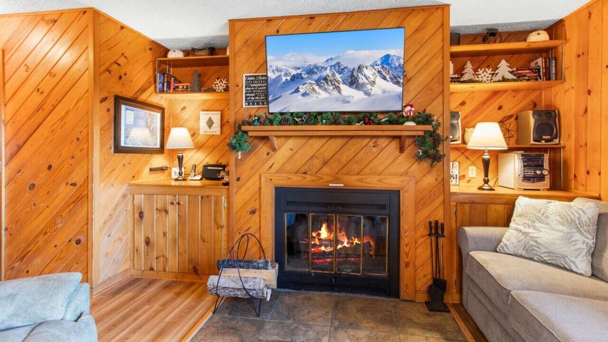 Snowshoe Villa | Stemwinder 5 - Spacious townhome Short Distance to Powder Monkey Lift!