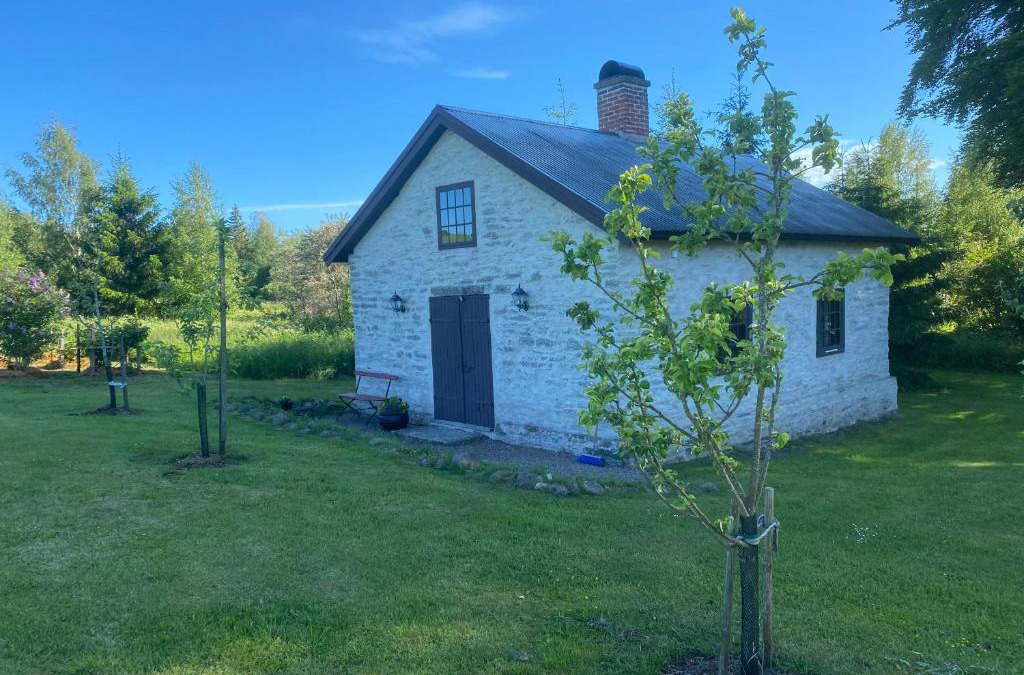 Skorstorp Bed & Breakfast | Stenbrottets smedja