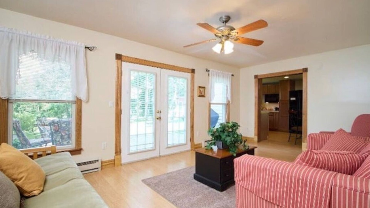 Clintondale Apartment | Step into history & unwind at Elixir apt a charming 🏡 at the❤️of NYHudson Valley