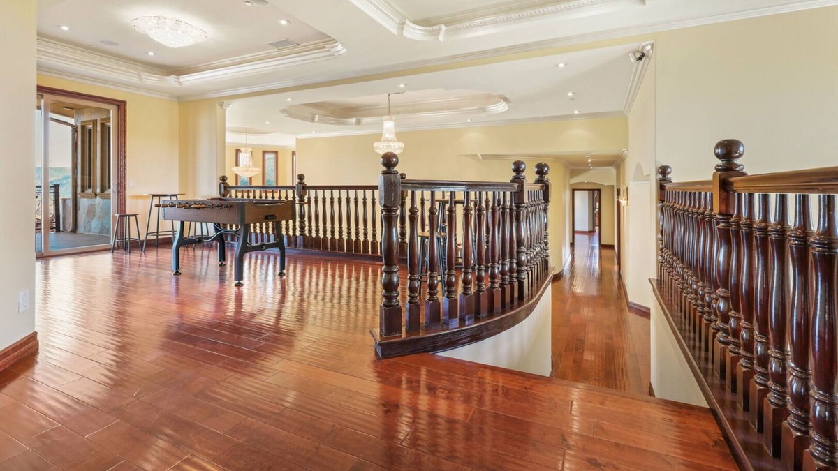 Escondido House | Step into the luxury at this palatial venue in the hills of San Diego.