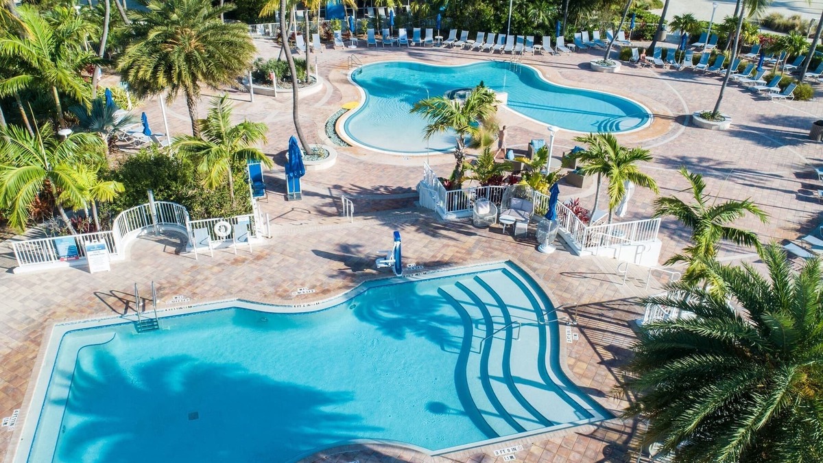 Islamorada House | Steps Away from Coral Bay Marina! Pool, Beachfront, Free Parking, Pets Allowed