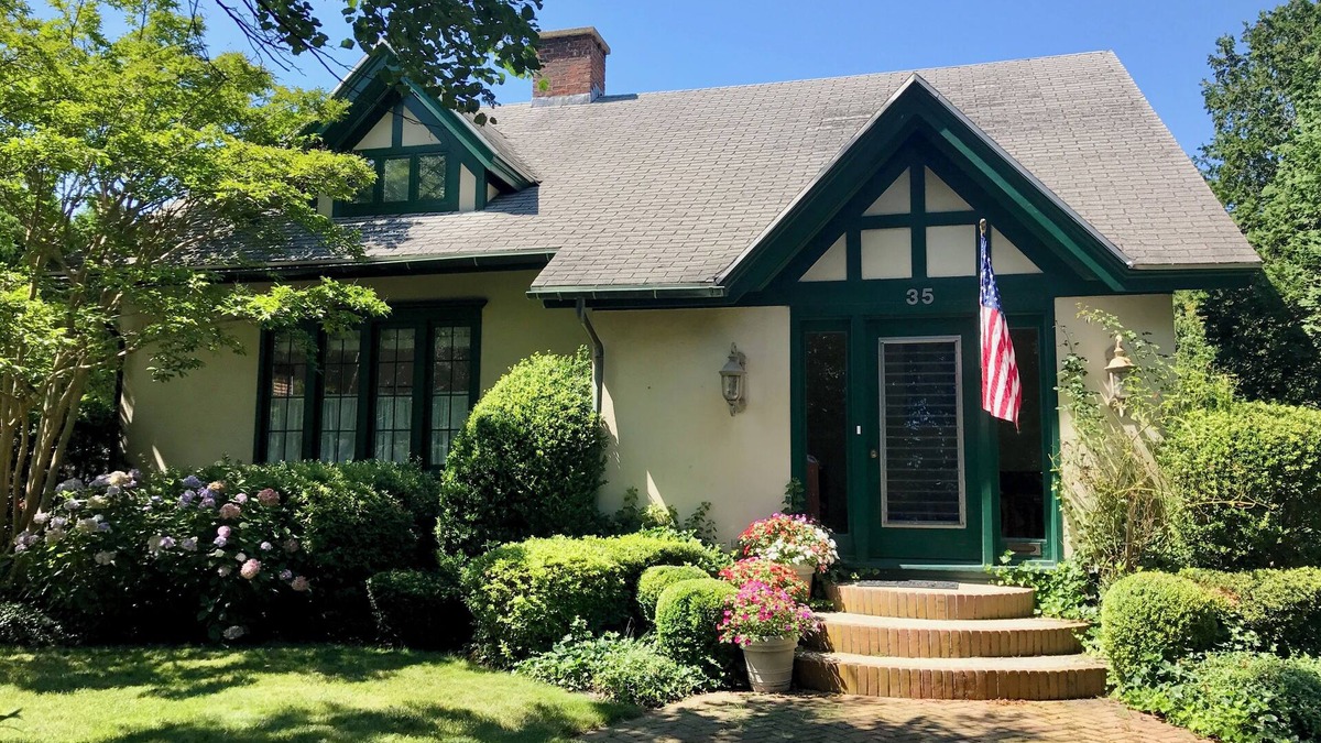 Village of Southampton House | Steps away from Southampton Village Main Street