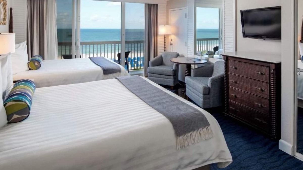 St. Pete Beach Hotel | Steps Away from the Beach! 3 Units w/Balconies, Outdoor Pools, Parking!