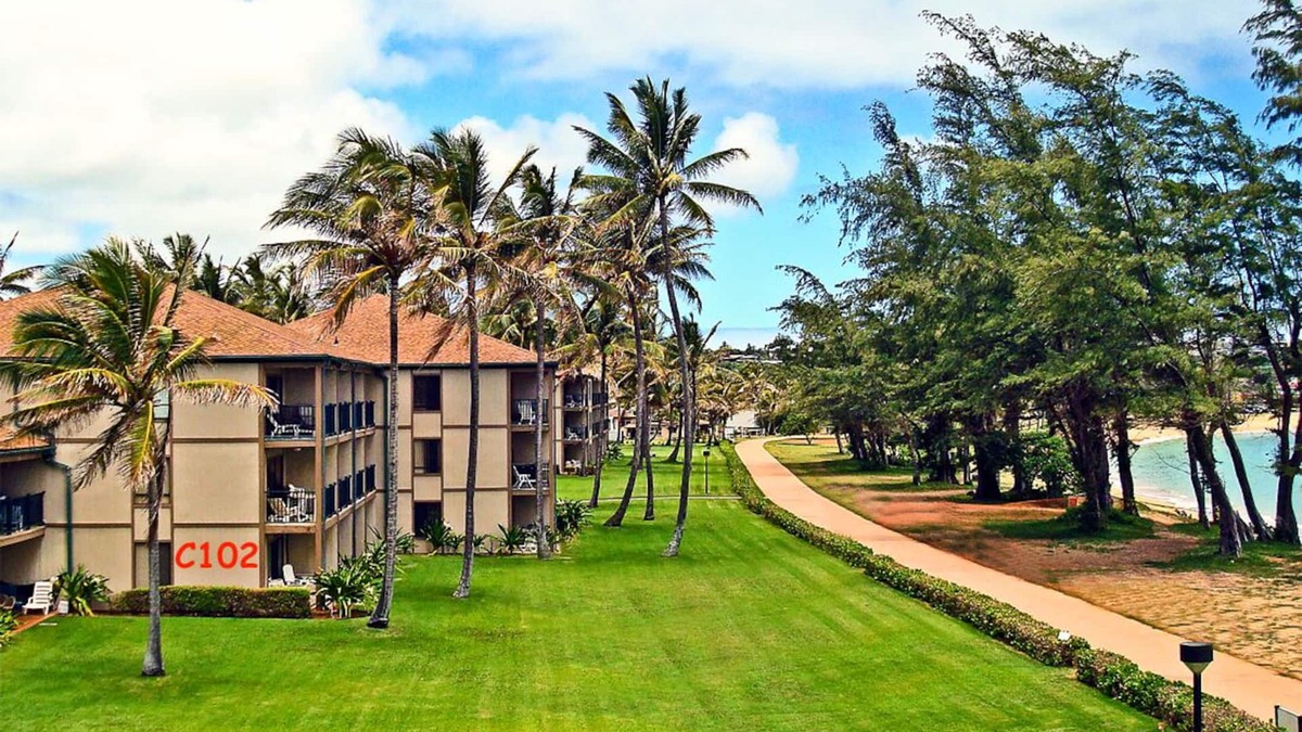 Kapaa Condo | Steps Away from the Beach in This Premium Oceanfront Condo - SENIOR RATES AVAIL.