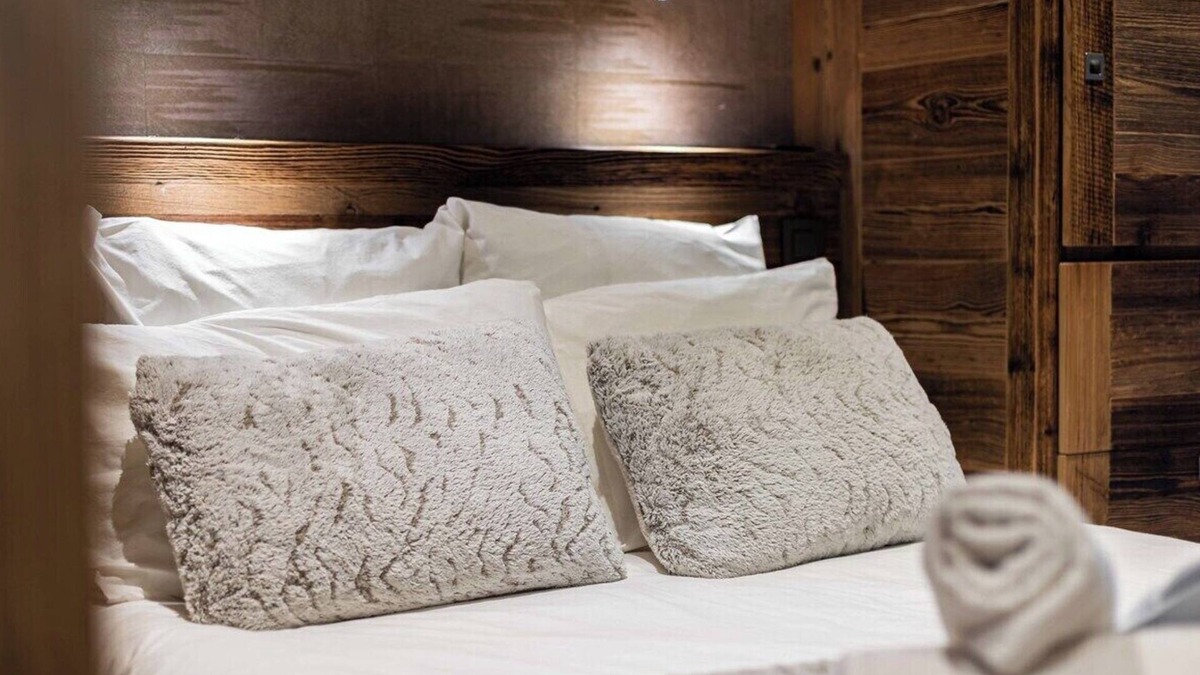 Le Planellet Apartment | Steps from Megève Rink & Chamois Gondolas