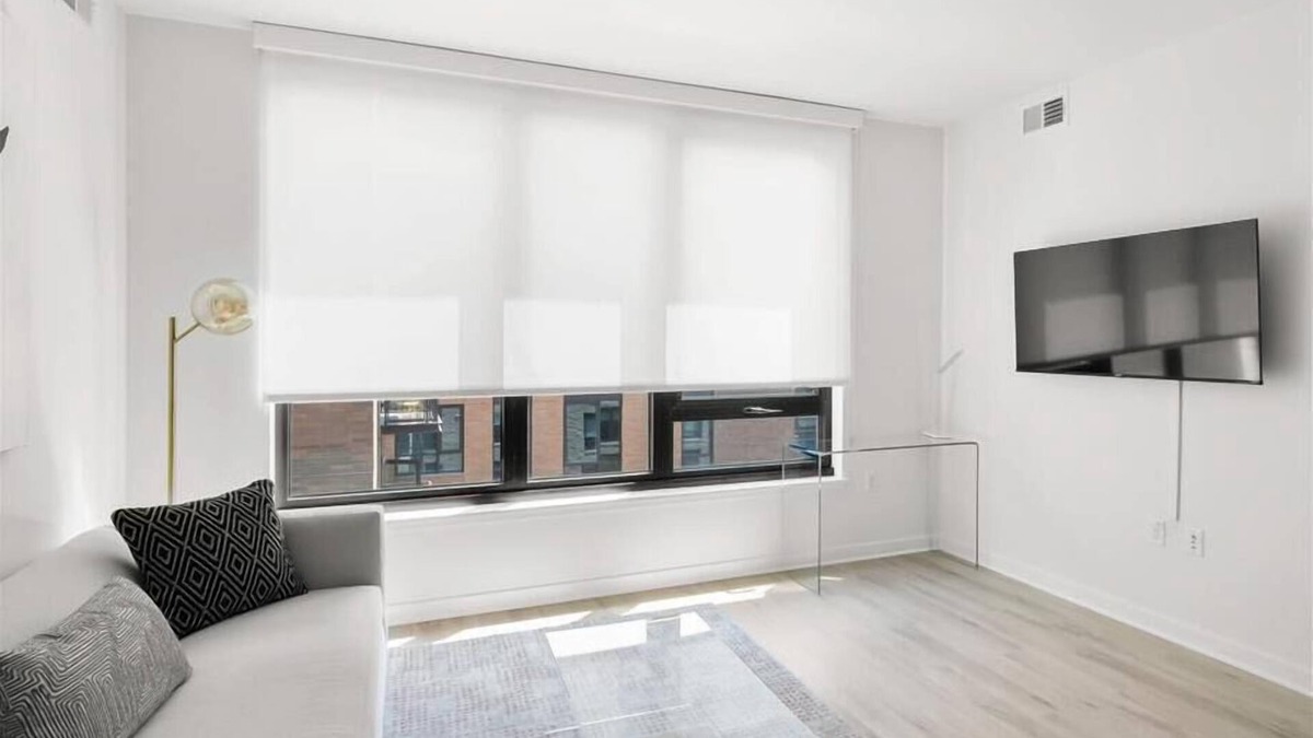 NoMa Hotel | Steps from Metro | 24/7 concierge | Heart of Noma