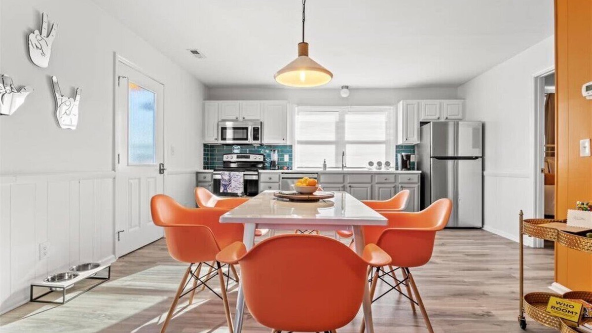 Crescent Beach Apartment | Steps to Beach 2BR 2BA Beach Nest #2