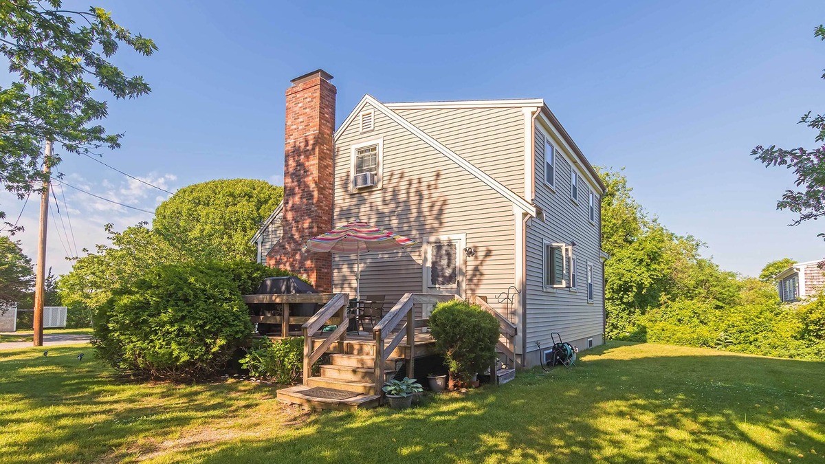 Barnstable County Cottage | Steps to Beach & Main St: Dog-friendly Retreat!