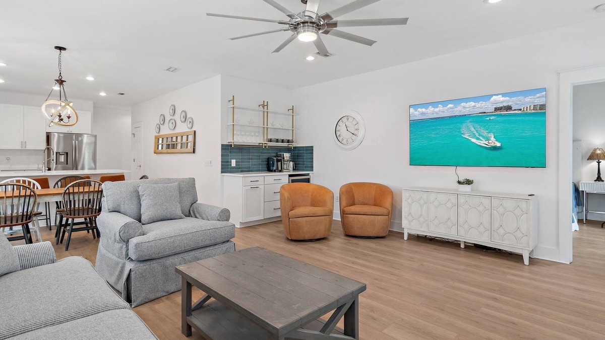 Village of Sugar Beach Cottage | *Steps to Beach* Fully Remodeled Single-Level Home - Golf Cart + Bikes