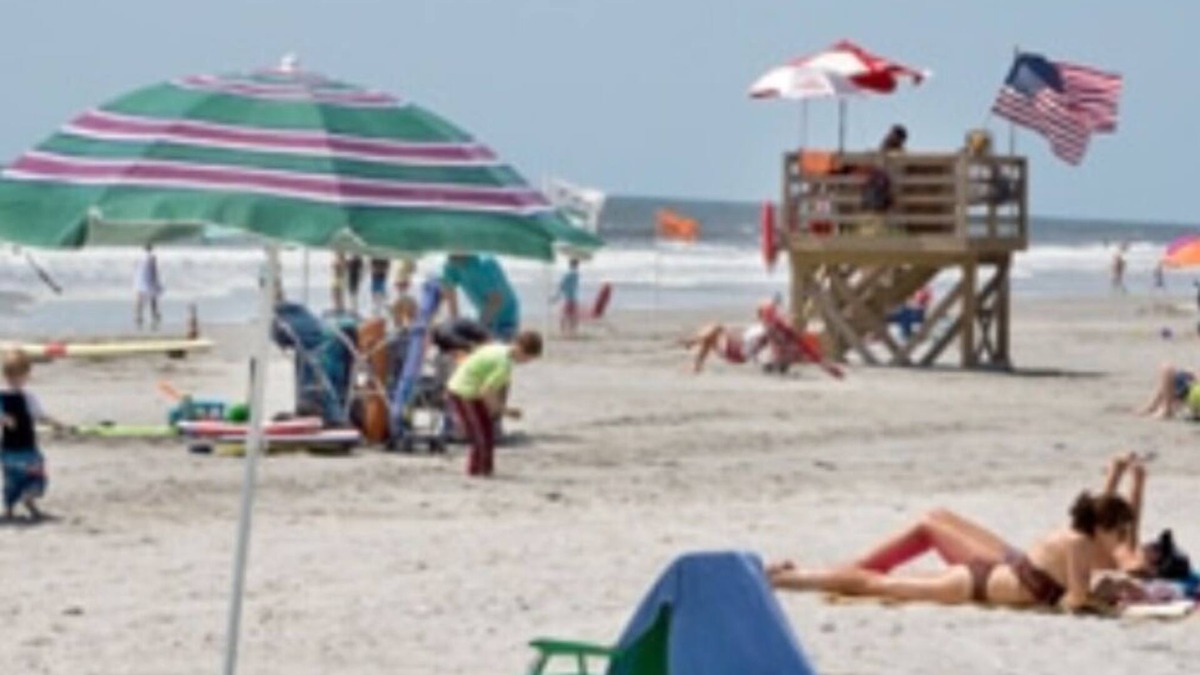 Brigantine Cottage | Steps to Beautiful Brigantine Beach. n1st. Floor Unit with Private Porch.