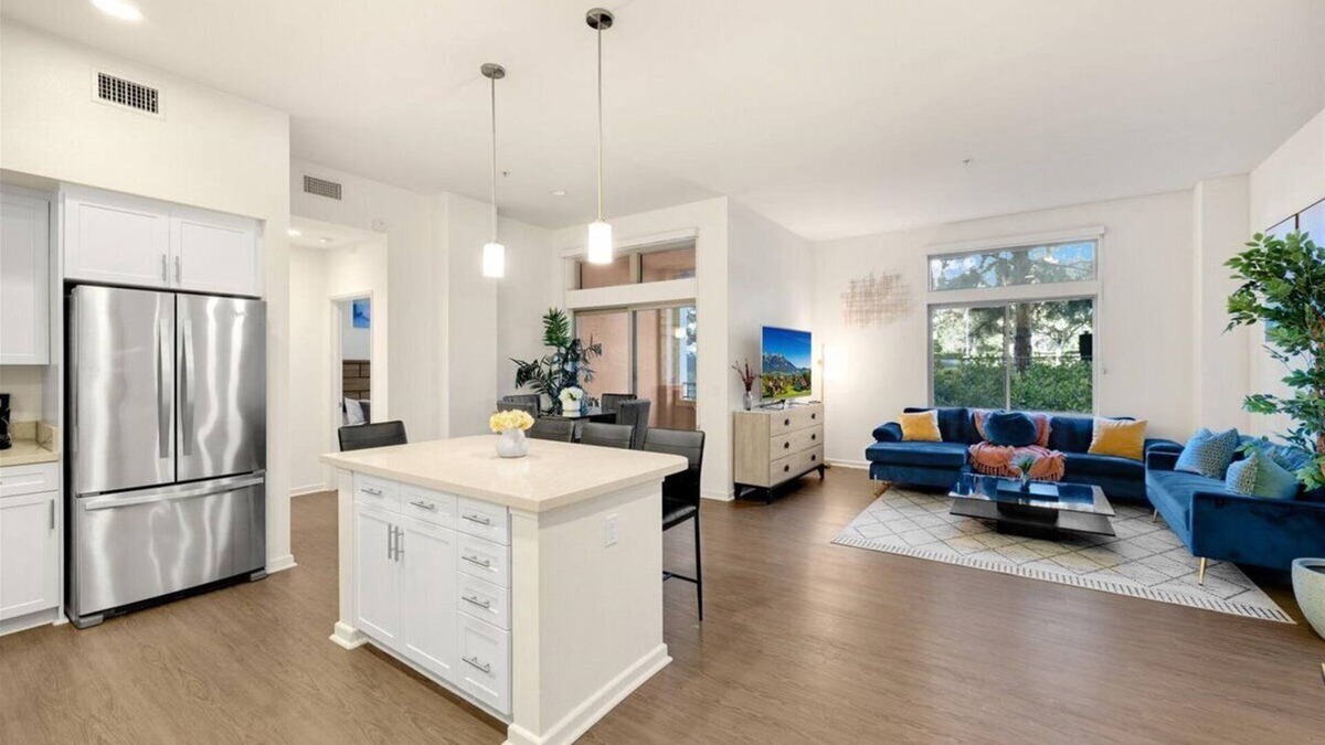 Irvine Apartment | Steps to Irvine Spectrum, 2Bd/2Ba that can sleep up to 7! Pool/Gym/Hot Tub