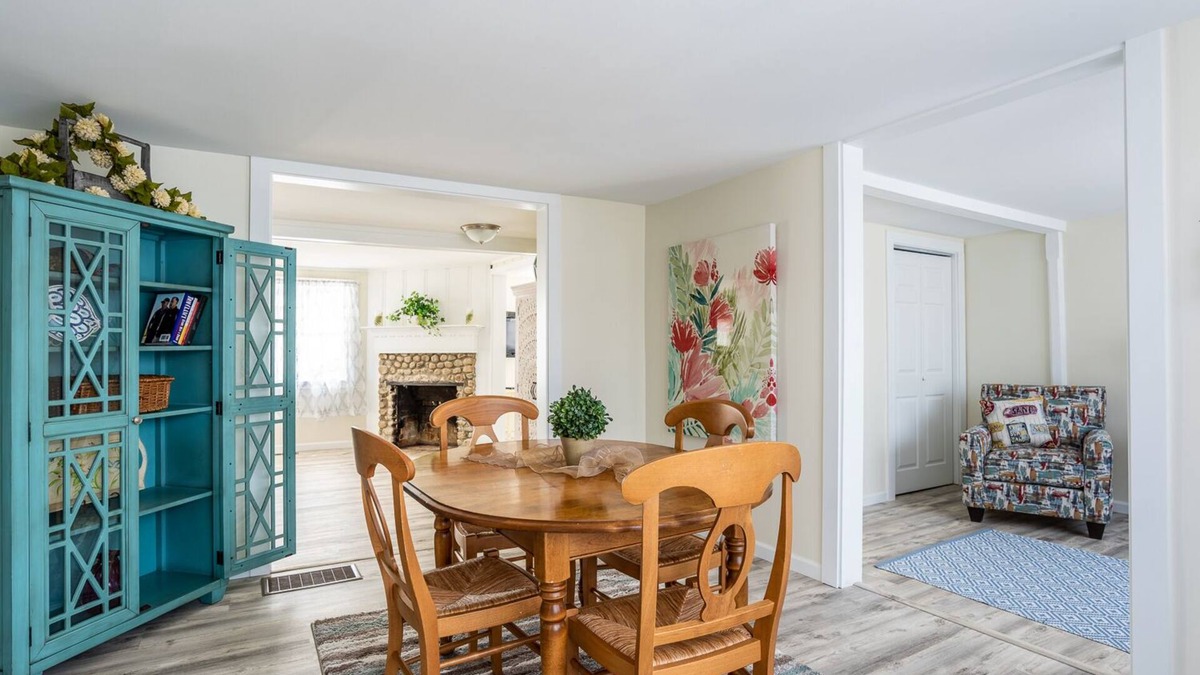 Fairfield House | Steps to the Sand & Surf!