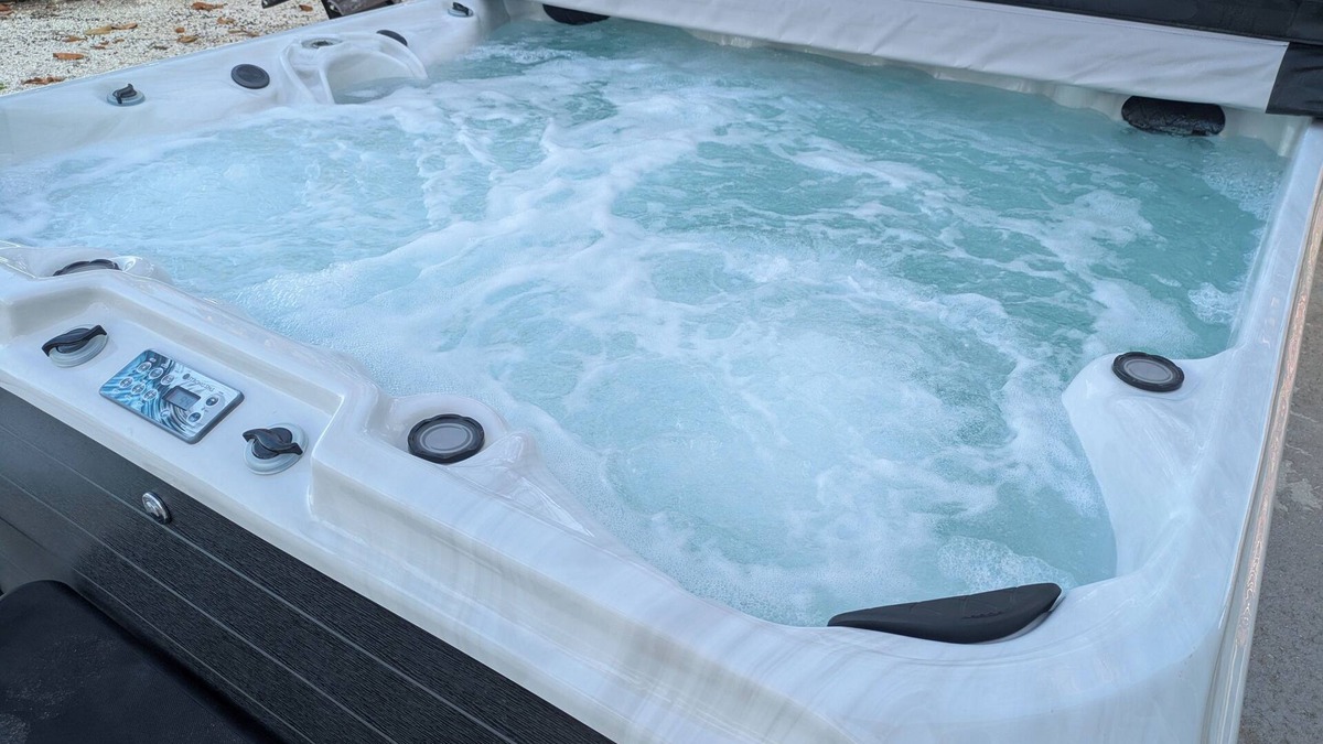 Englewood House | Steps to Water! Sunsets, Hot Tub! Englewood, Fl. The Best Kept Secret!
