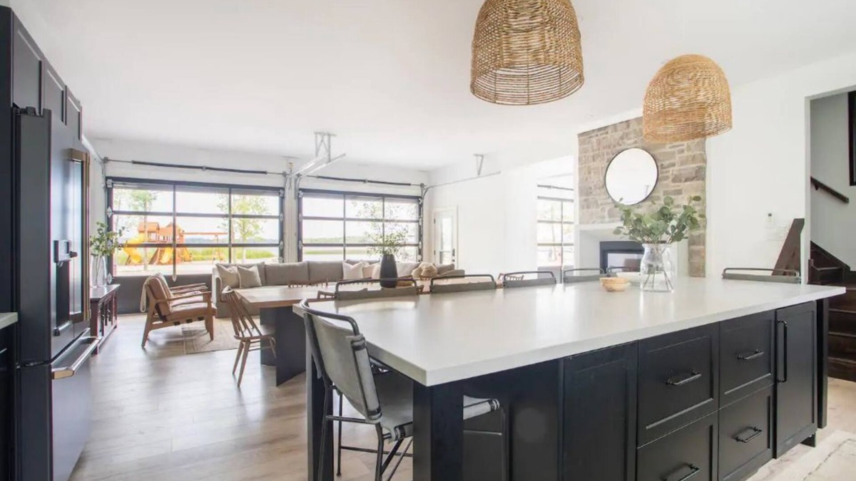 Georgian Bay House | Still Waters Retreat - Sleeps 20 - Port Severn