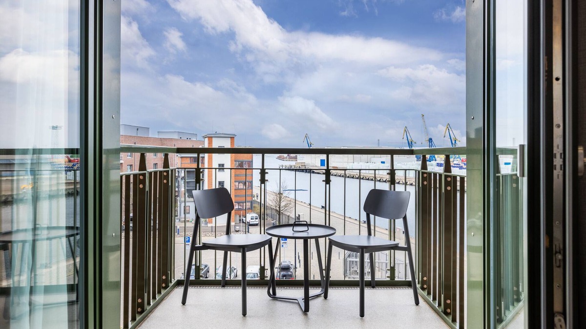 Wismar Apartment | Stilvolles, Modernes Hafenapartment mit Tollem Blick auf den Alten Hafen Wismars