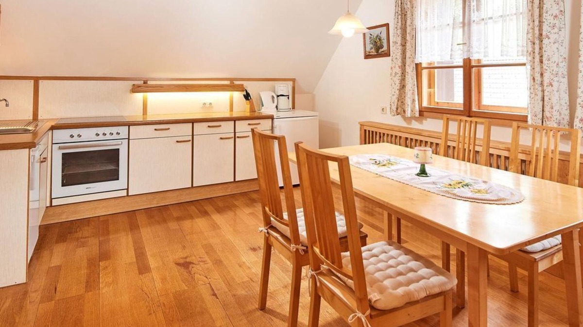 Weissenbach Apartment | Stoder - App. with 2 bedrooms; shower, WC - Abenteuerhof Schiefer