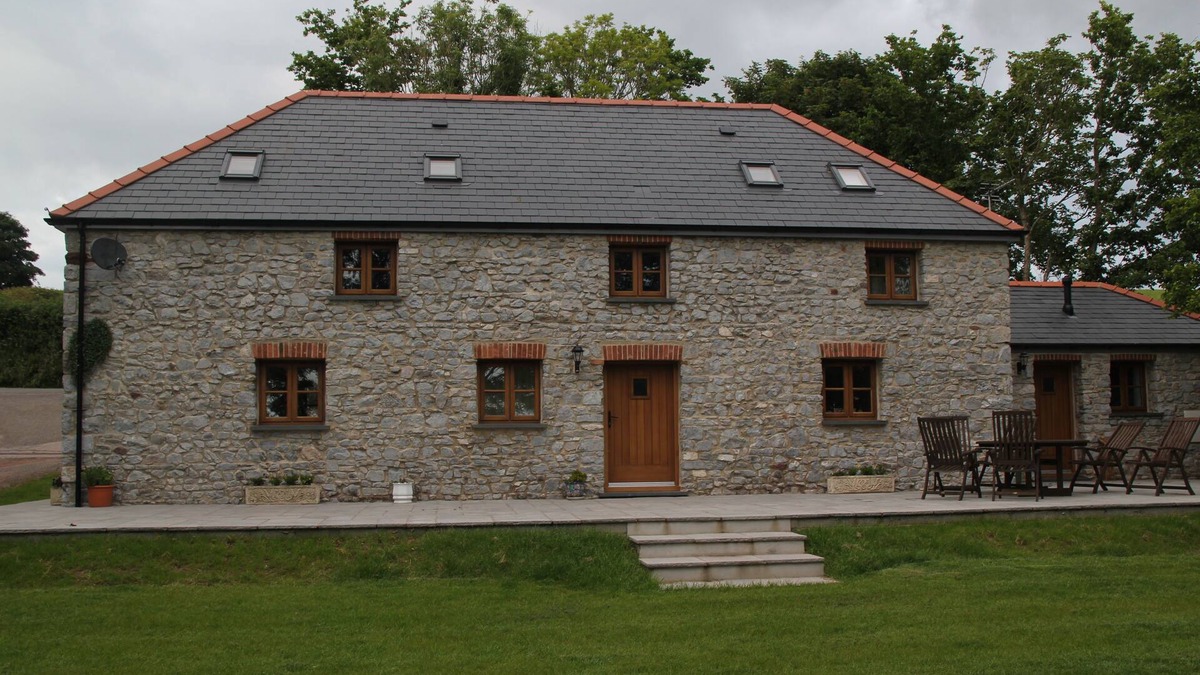 Tenby Cottage | Stone Barn, well equipped, scrupulously clean, with Stunning Countryside Views.