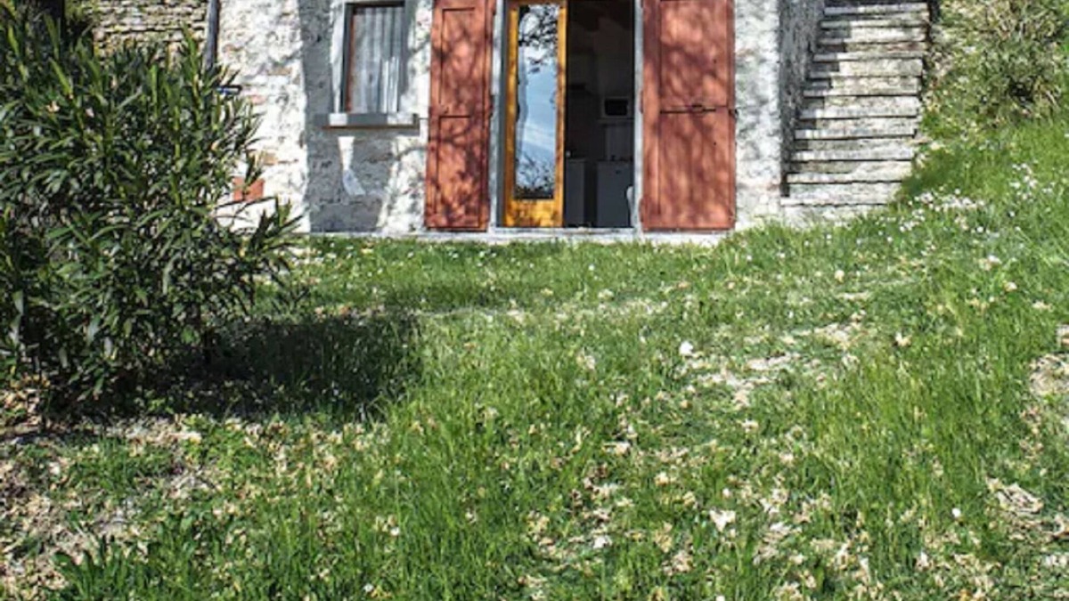 Gargnano Cottage | Stone cottage with amazing Lake Garda view away from it all