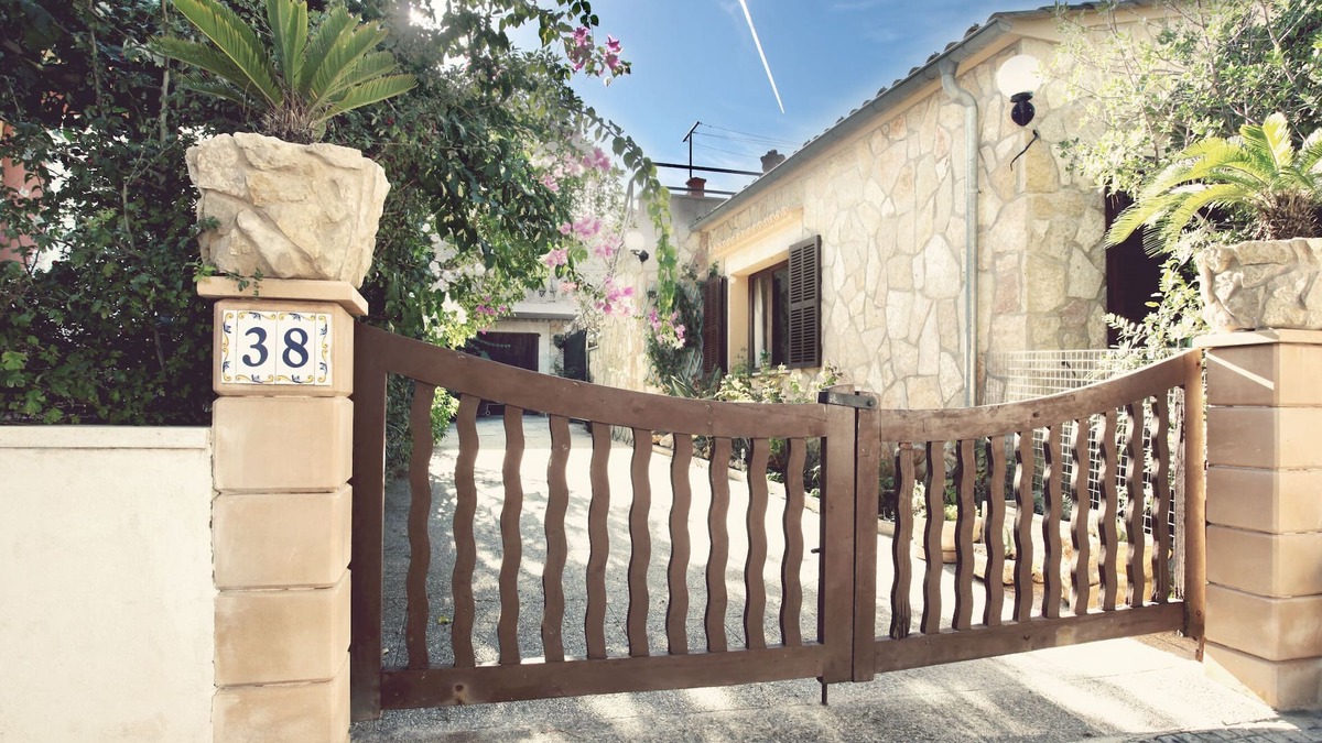 Colonia de Sant Pere Apartment | Stone duplex with garden and air conditioning