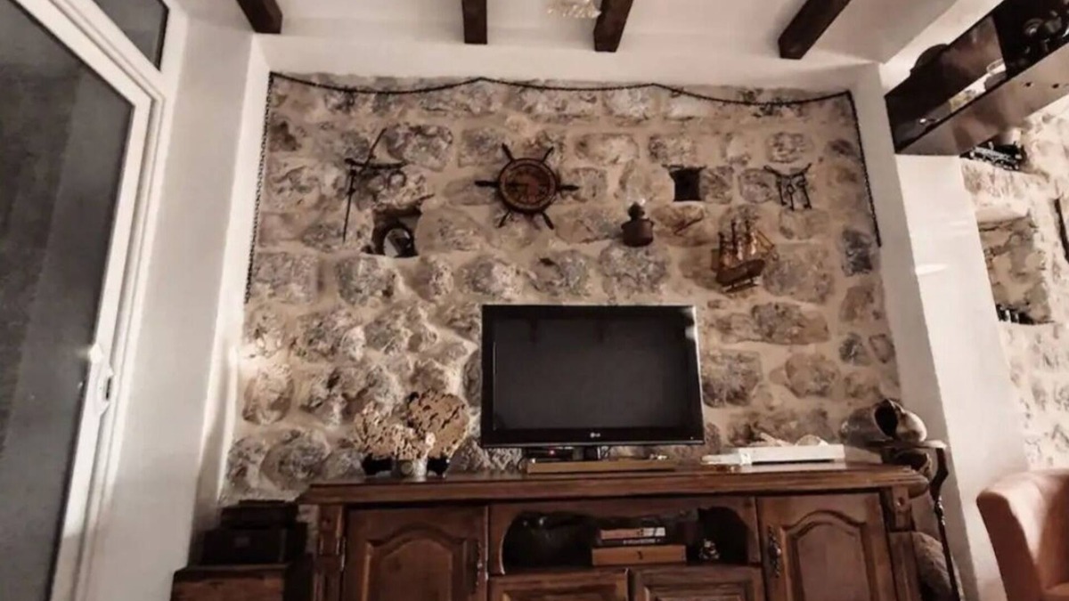 Rezevici Apartment | Stone house Đakonović is old family house. You can stay and enjoy in peace.