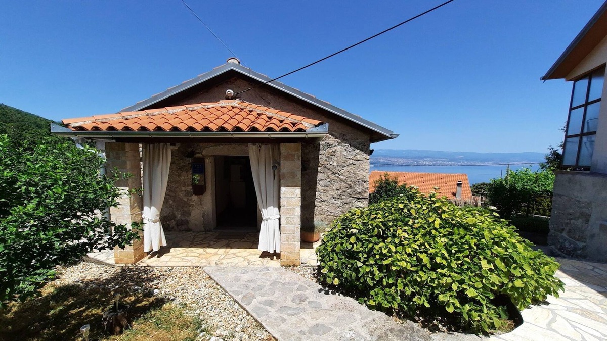 Opatija House | Stone House in Dobrec with Sea Views