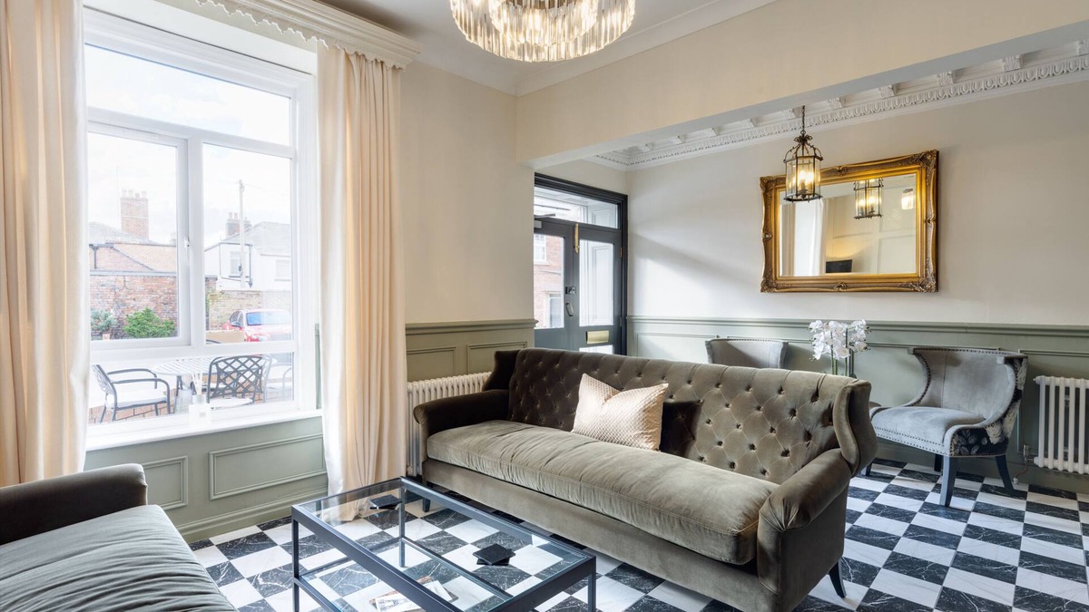 Hoole Hotel | Stone Villa