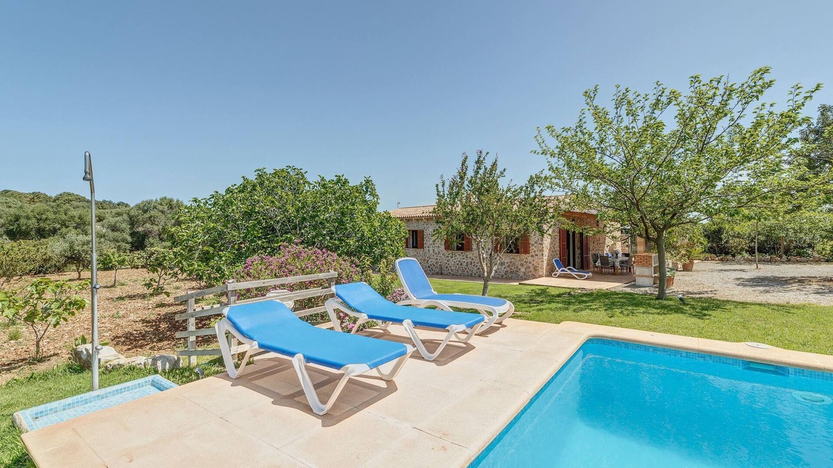 Capdepera Villa | Stone-villa in a rural idyll with pool– Villa Mamici
