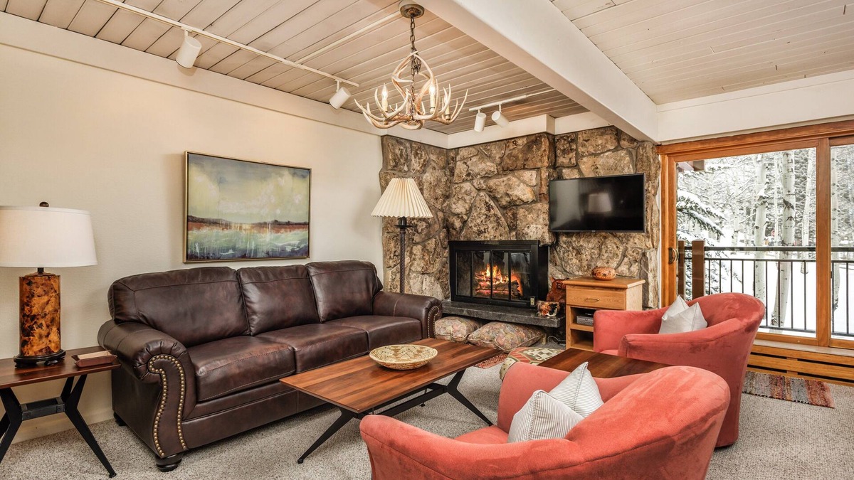 Snowmass Village Condo | Stonebridge Condos 713 1 Bdrm, 1 BA Slopeside 2 QN Beds